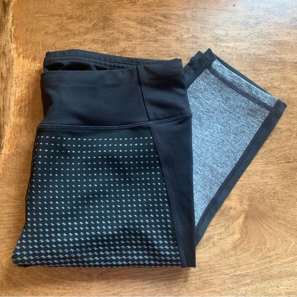 Cropped Leggings | Reitman’s Hyba | Size M - Picture 1 of 5